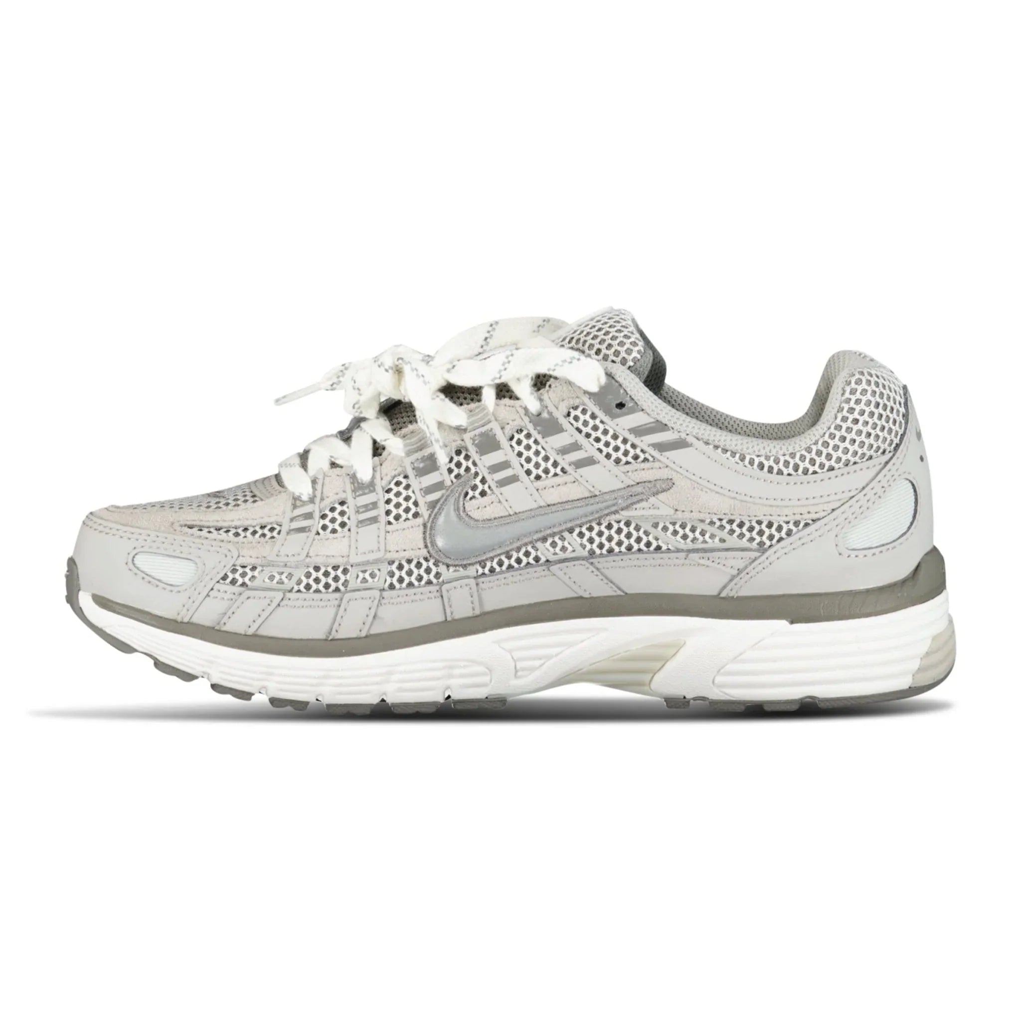 Nike P6000