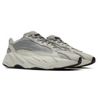 Adidas Yeezy 700