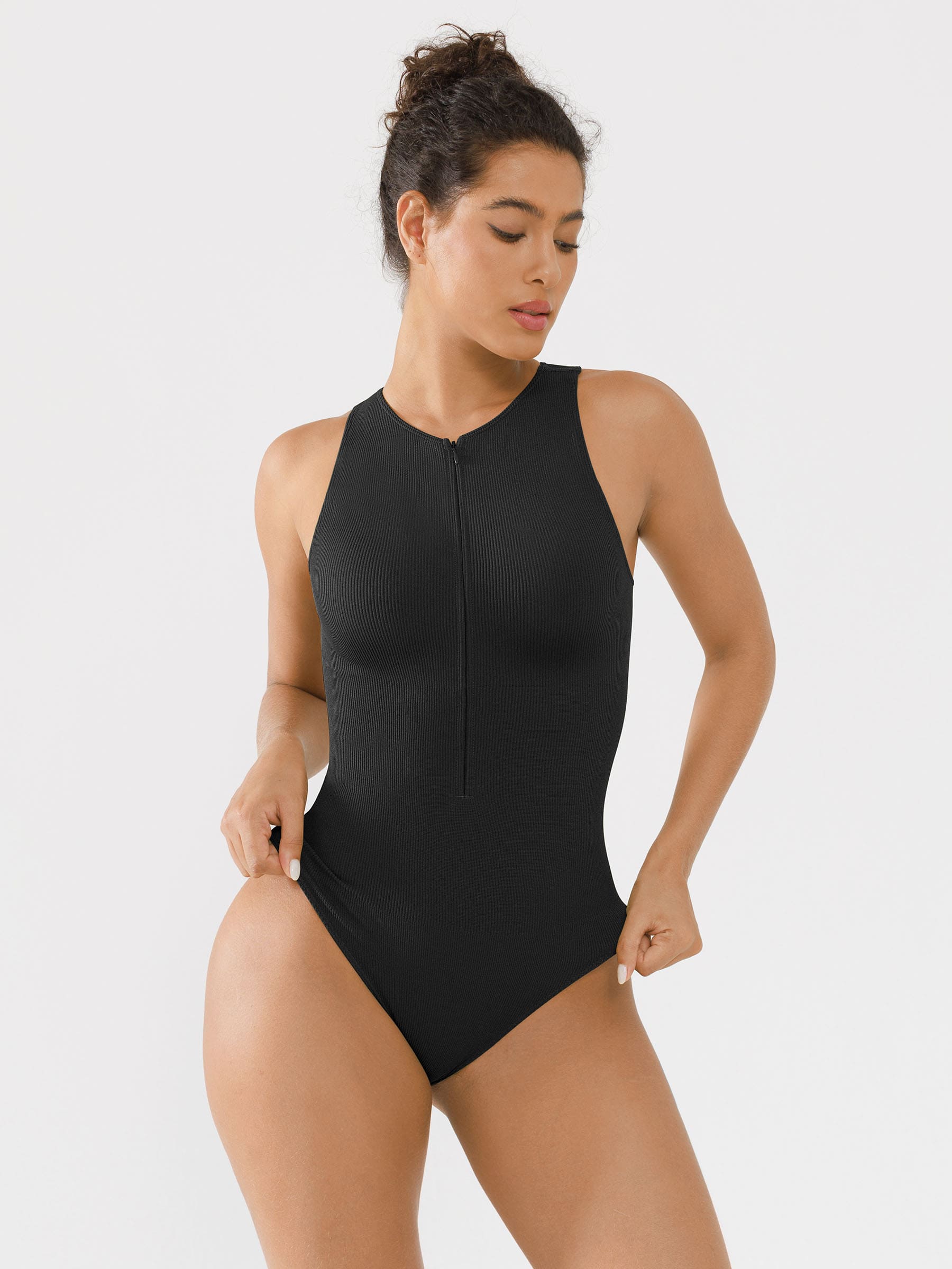 Body acanalado sin costuras MyCurve con cuello redondo y cremallera invisible