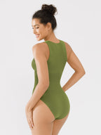 Body acanalado sin costuras MyCurve con cuello redondo y cremallera invisible