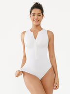 Body acanalado sin costuras MyCurve con cuello redondo y cremallera invisible
