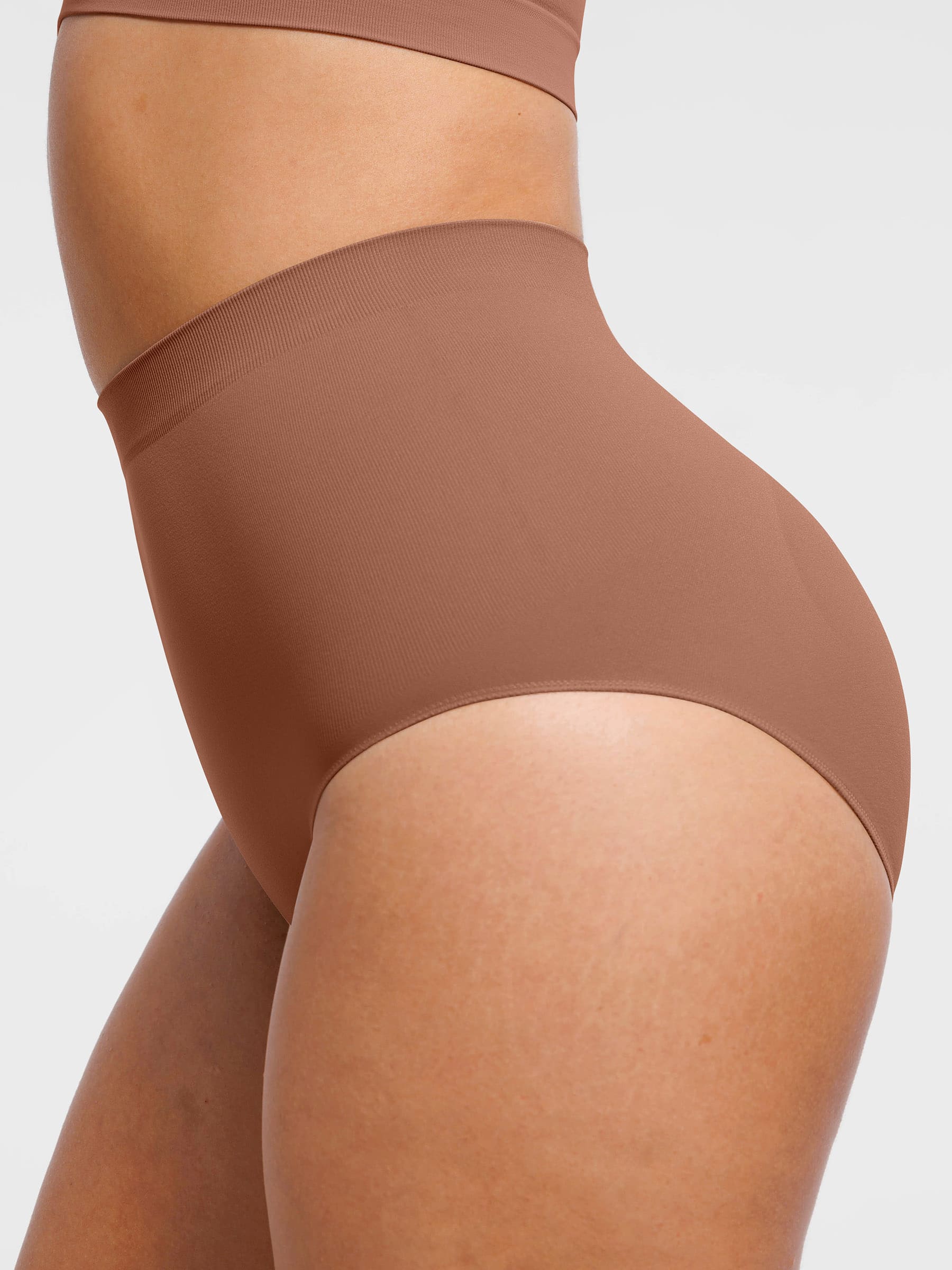 MyCurve Seamless High-Waist Tummy Control Antibacterial Peach Hip Brief