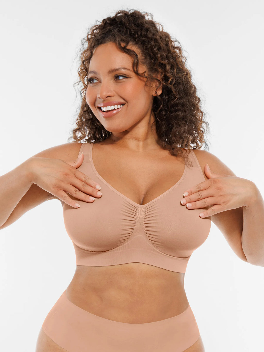 Conjunto de sujetadores de uso diario con tirantes anchos y sin aros MyCurve