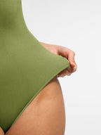 Body acanalado sin costuras MyCurve con cuello redondo y cremallera invisible