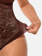 Body de cuerpo entero con escote en V y encaje MyCurve