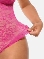 Body de cuerpo entero con escote en V y encaje MyCurve