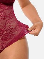 Body de cuerpo entero con escote en V y encaje MyCurve