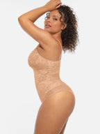 Body de cuerpo entero con escote en V y encaje MyCurve