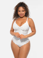 Body de cuerpo entero con escote en V y encaje MyCurve